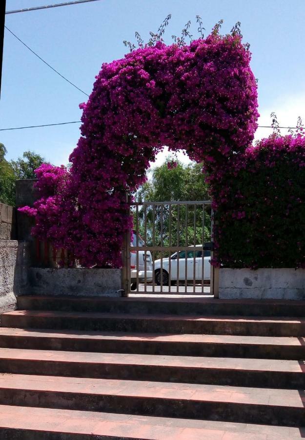 Aessebenessere Casavacanza Mascali Bagian luar foto